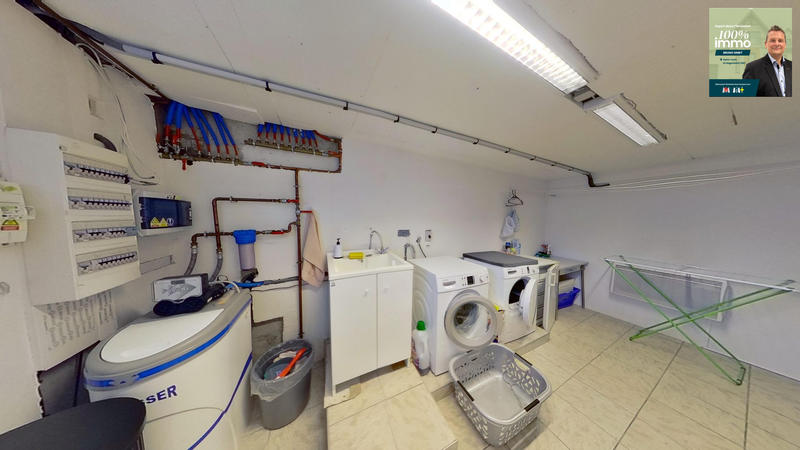 Maison - 260 m² - 6 pièces