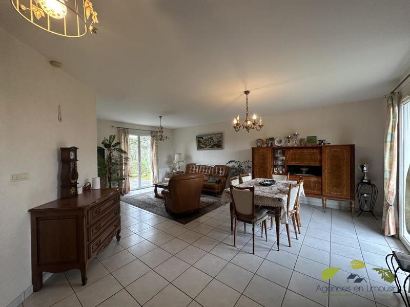 Pavillon - 90 m² - 4 pièces