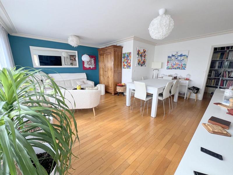 Appartement - 100 m² - 5 pièces