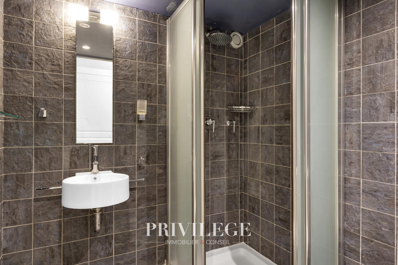 Appartement - 160 m² - 4 pièces