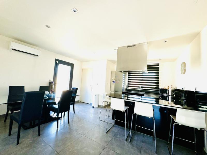 Propriété - 96 m² - 4 pièces