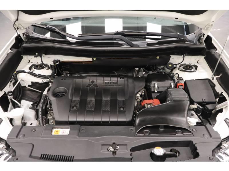 Mitsubishi Outlander 2.2 Di-D 150 2wd Intense Navi 5 places