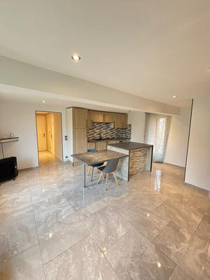 Maison - 142 m² - 4 pièces