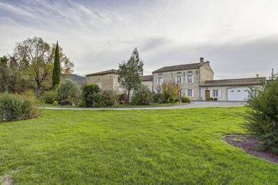 Maison - 276 m² - 6 pièces