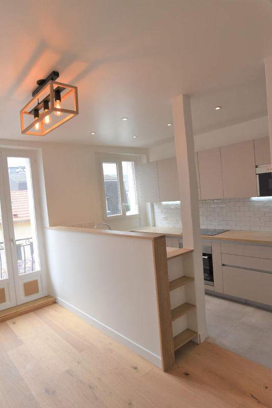 Appartement - 93 m² - 4 pièces