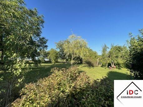 Maison - 240 m² - 7 pièces