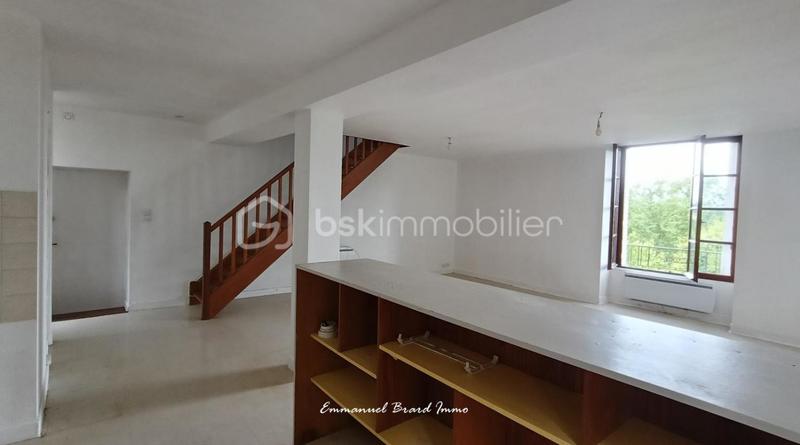 Immeuble - 213 m² - 9 pièces