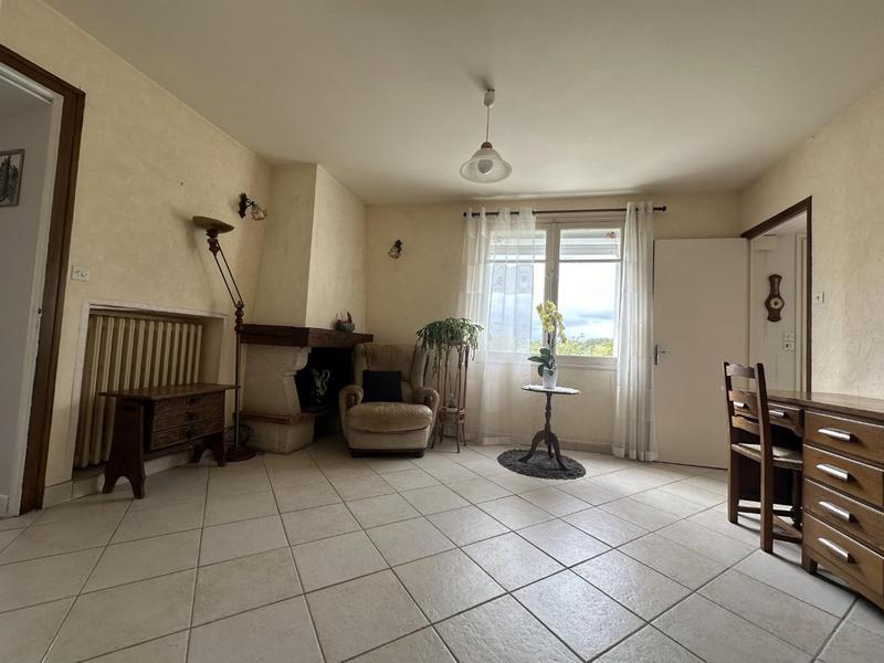 Maison - 218 m² - 10 pièces