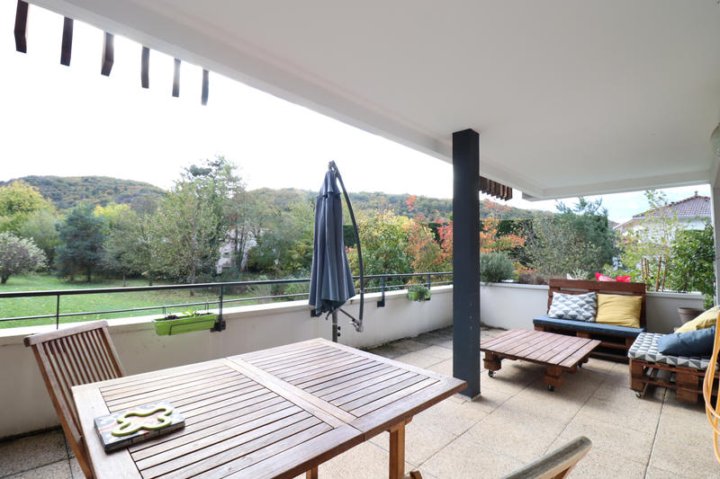 Appartement - 83 m² - 4 pièces