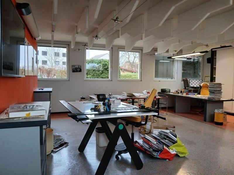 Bureau - 120 m² - 1 pièce