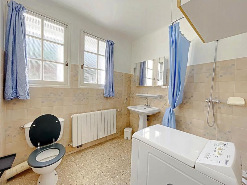 Maison - 176 m² - 9 pièces