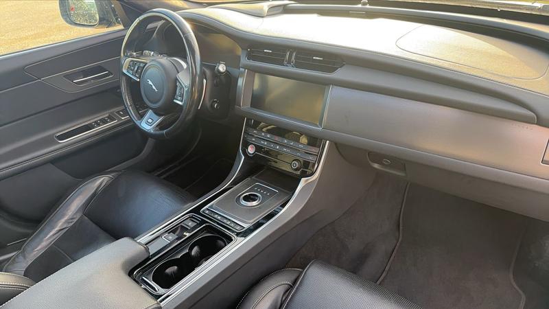 Jaguar Xf II 3.0 d V6 300 Bva8 R Sport