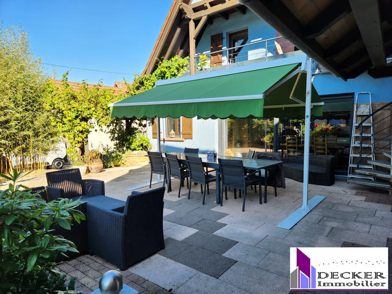 Maison - 207 m² - 8 pièces