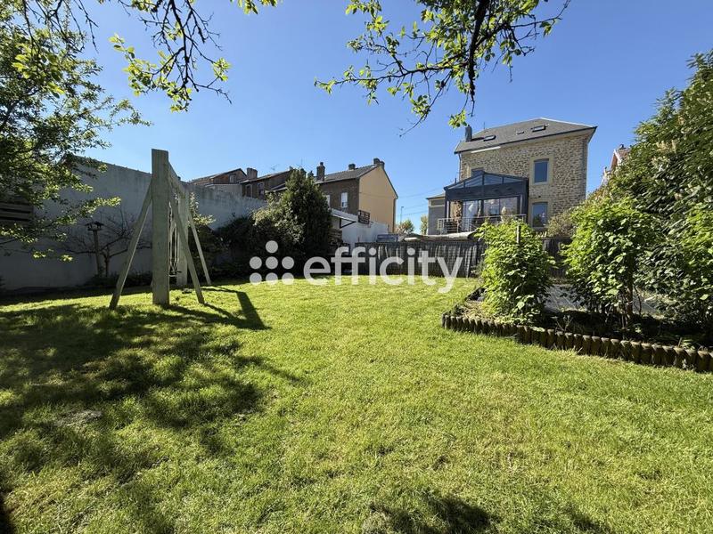 Maison en pierre - 190 m² - 7 pièces