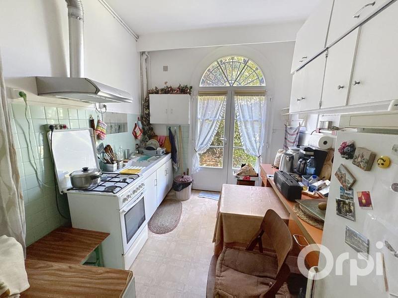 Demeure - 175 m² - 6 pièces