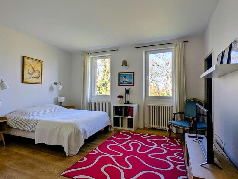 Propriété - 289 m² - 8 pièces