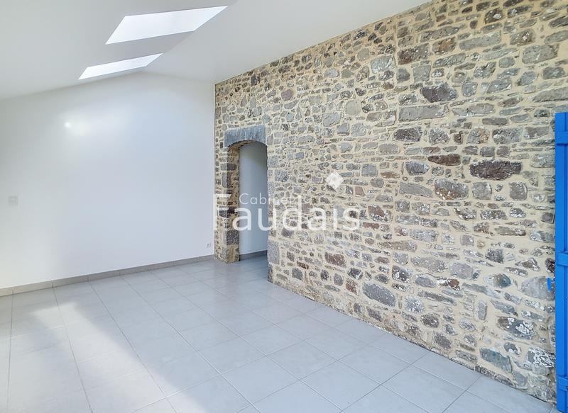 Maison - 137 m² - 7 pièces