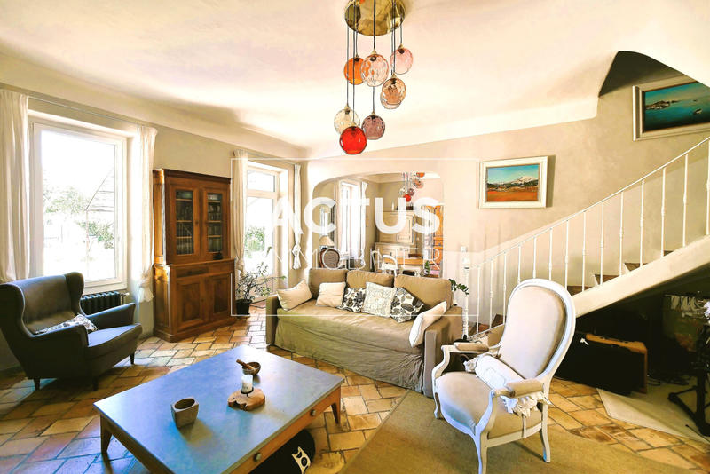 Maison - 145 m² - 6 pièces