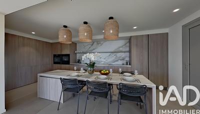 Maison - 229 m² - 6 pièces