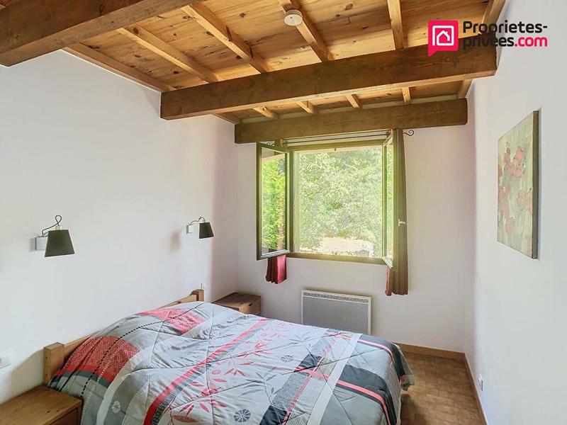 Maison - 215 m² - 9 pièces