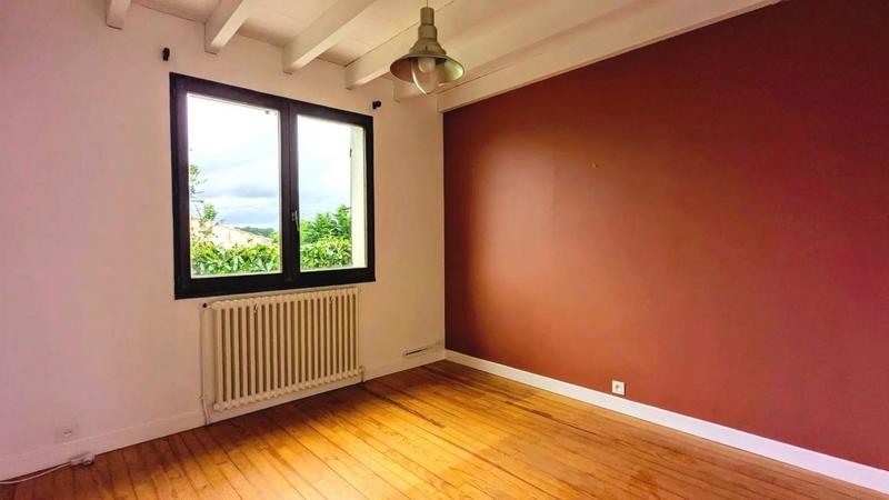 Maison - 102 m² - 4 pièces