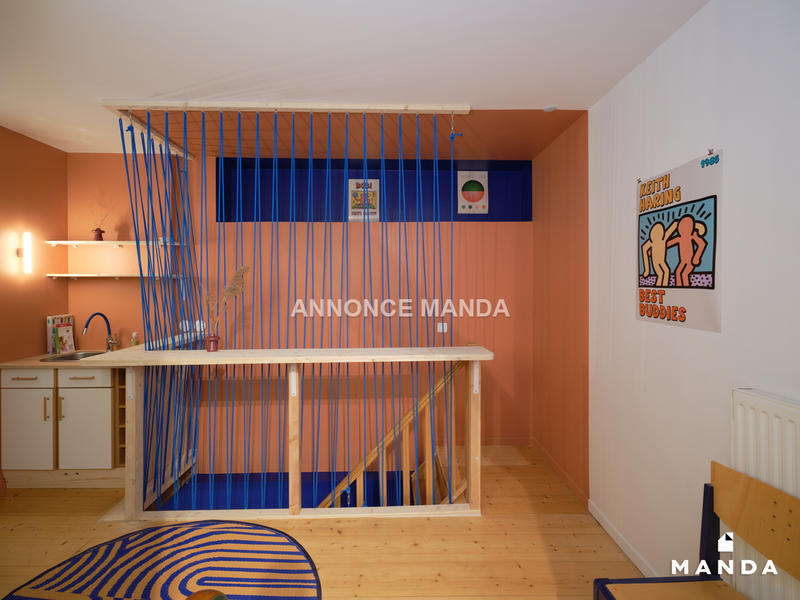 Chambre - 14 m² - 12 pièces