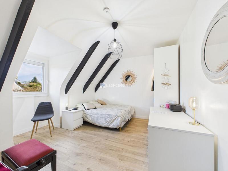 Maison - 148 m² - 7 pièces