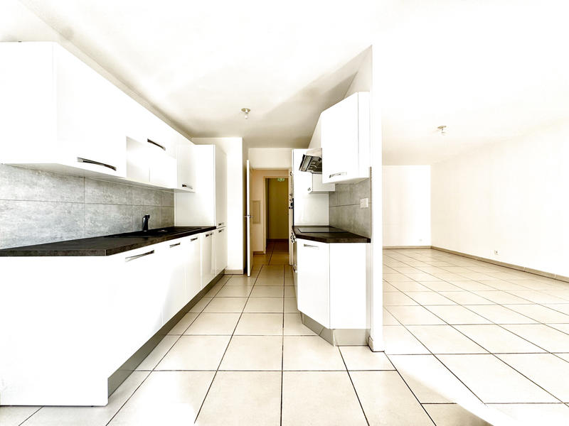 Appartement - 80 m² - 3 pièces