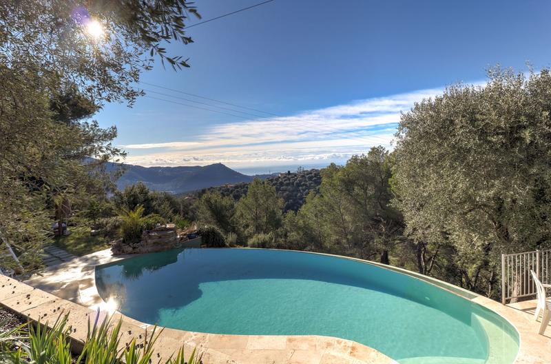 Maison - 148 m² - 6 pièces