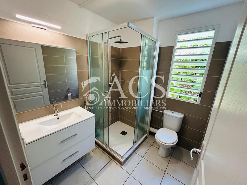 Appartement - 80 m² - 4 pièces