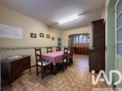 Maison - 157 m² - 7 pièces