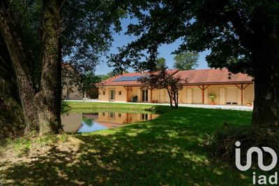 Maison - 228 m² - 5 pièces