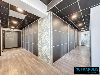Bureau - 120 m² - 9 pièces