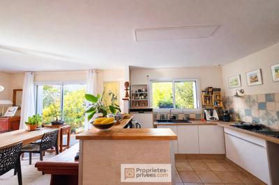 Maison - 138 m² - 6 pièces
