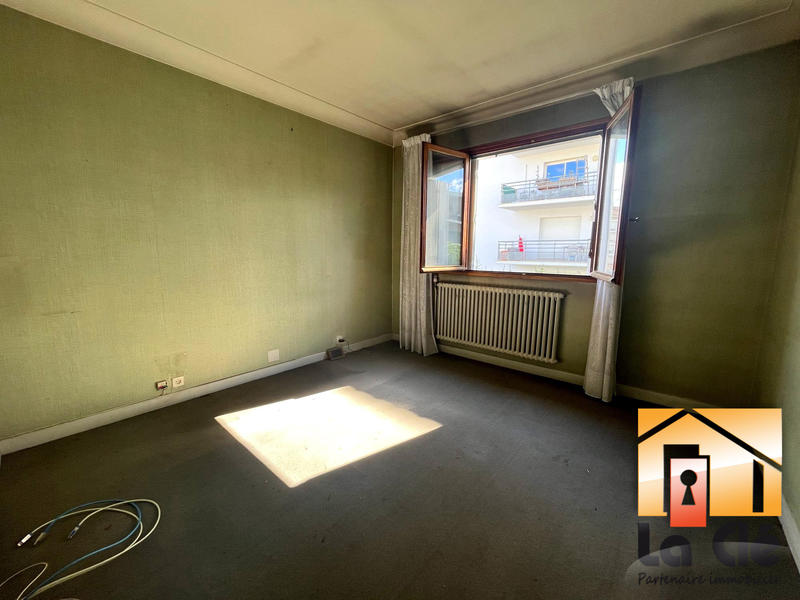 Maison - 180 m² - 6 pièces