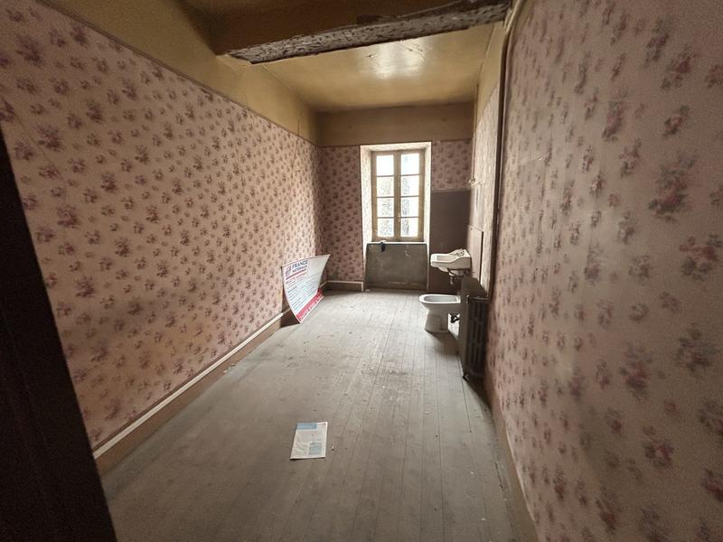 Appartement - 240 m² - 12 pièces