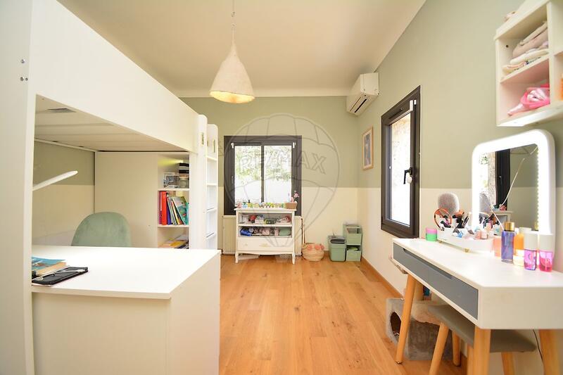 Propriété - 208 m² - 7 pièces