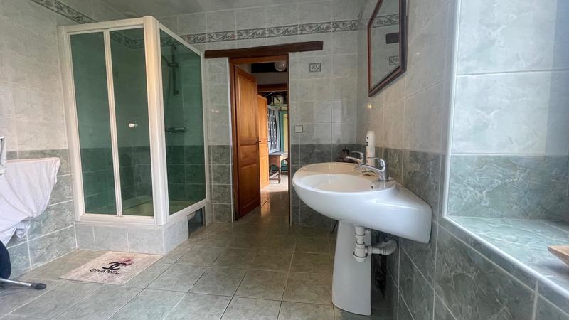 Maison - 189 m² - 6 pièces