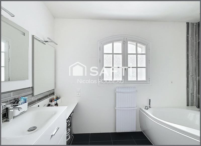 Maison - 162 m² - 6 pièces