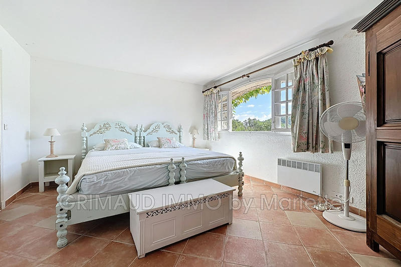 Bastidon - 395 m² - 16 pièces