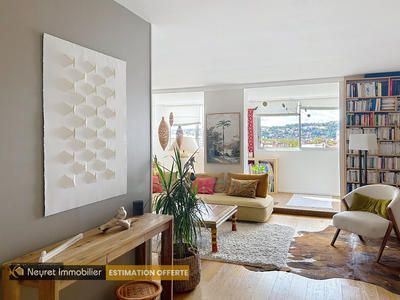 Appartement - 84 m² - 4 pièces