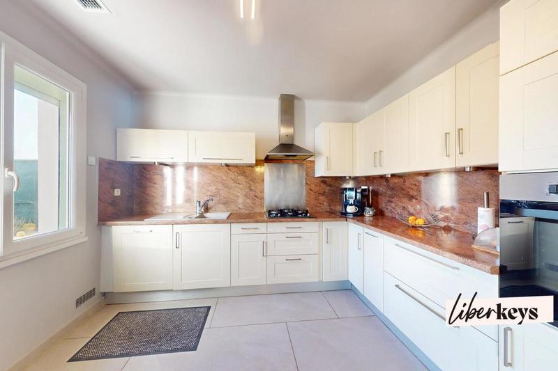 Villa - 110 m² - 5 pièces