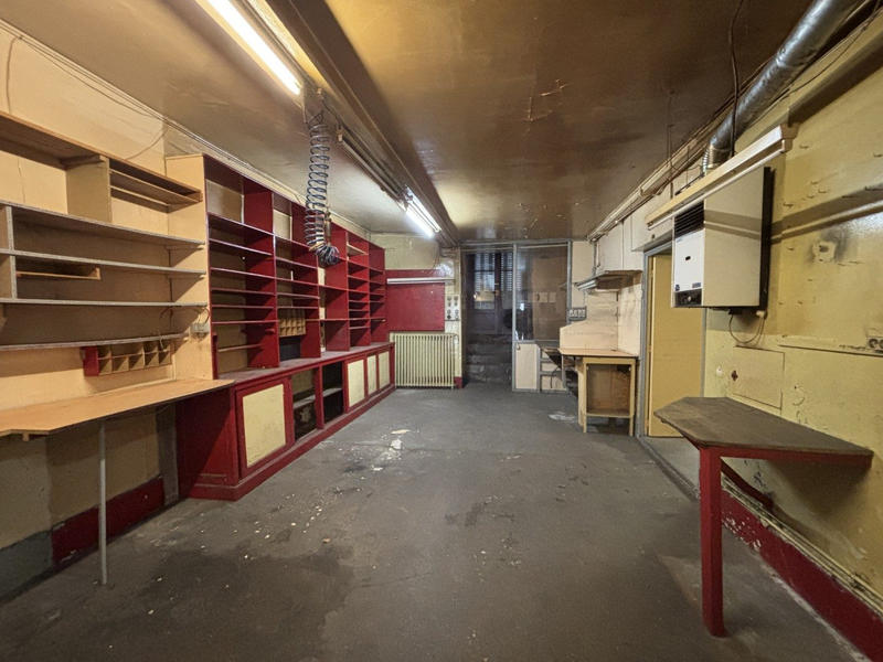 Local commercial - 94 m² - 4 pièces