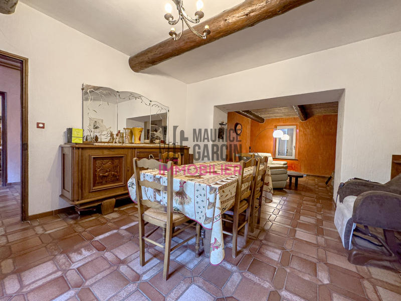 Maison - 151 m² - 7 pièces