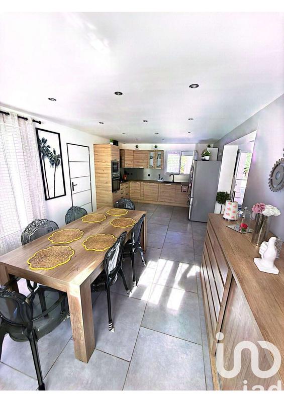 Maison - 153 m² - 5 pièces