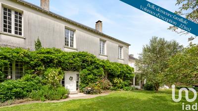 Maison - 223 m² - 6 pièces