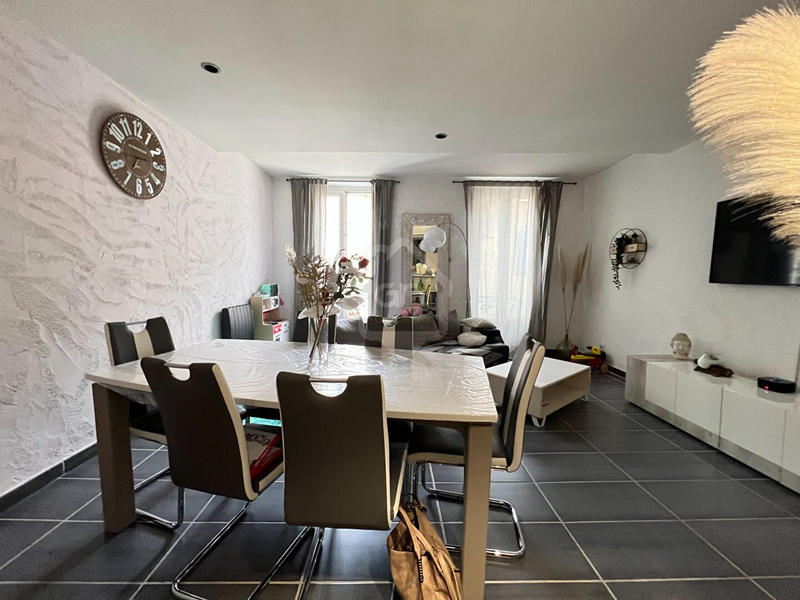 Appartement - 61 m² - 3 pièces