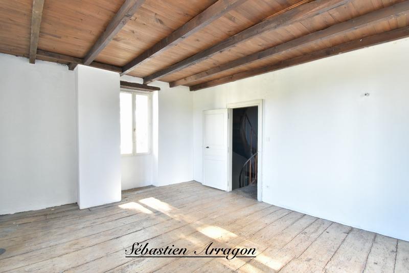 Maison en pierre - 108 m² - 4 pièces