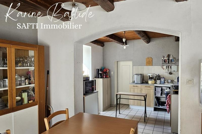 Maison - 95 m² - 7 pièces