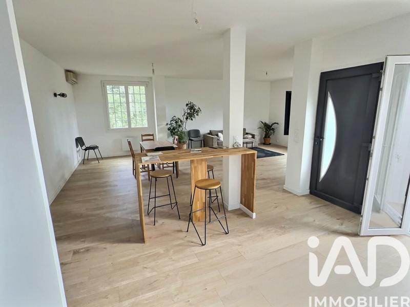 Maison - 187 m² - 8 pièces
